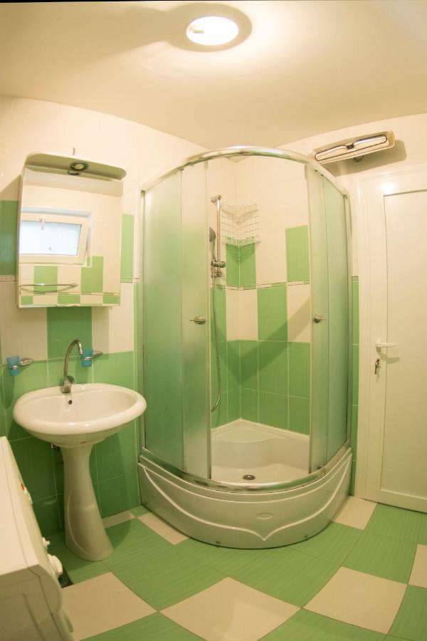 White Night City Center Apartman Belgrád Kültér fotó